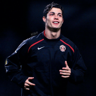 为何亲斯内德？穆帅：斯内德给了我三冠王，那是最棒的一年（穆帅谈为何偏爱斯内德：他助我成就三冠 那是我最辉煌的一年）