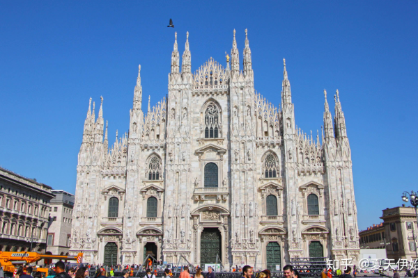 切尔西半场被反超，英格兰球队欧战首次被阿塞拜疆球队打入2球（切尔西半场遭逆转，阿塞拜疆球队欧战首次对英格兰球队攻入两球）