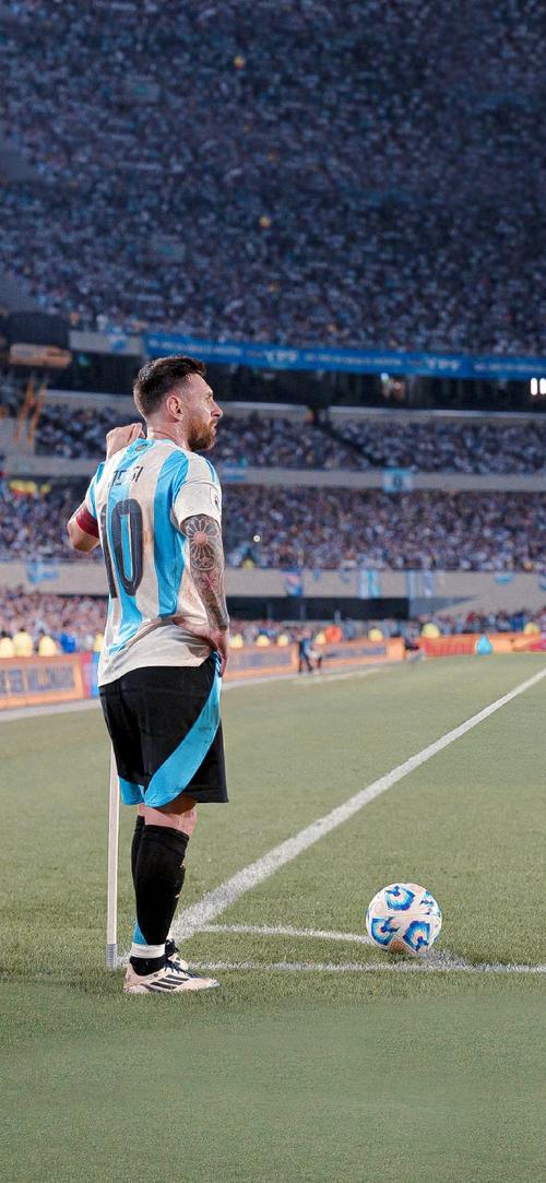 德天空：卢克巴今夏解约金8000万欧，埃贝尔很欣赏他（德天空：卢克巴今夏8000万欧可解约，埃贝尔对其青睐有加）