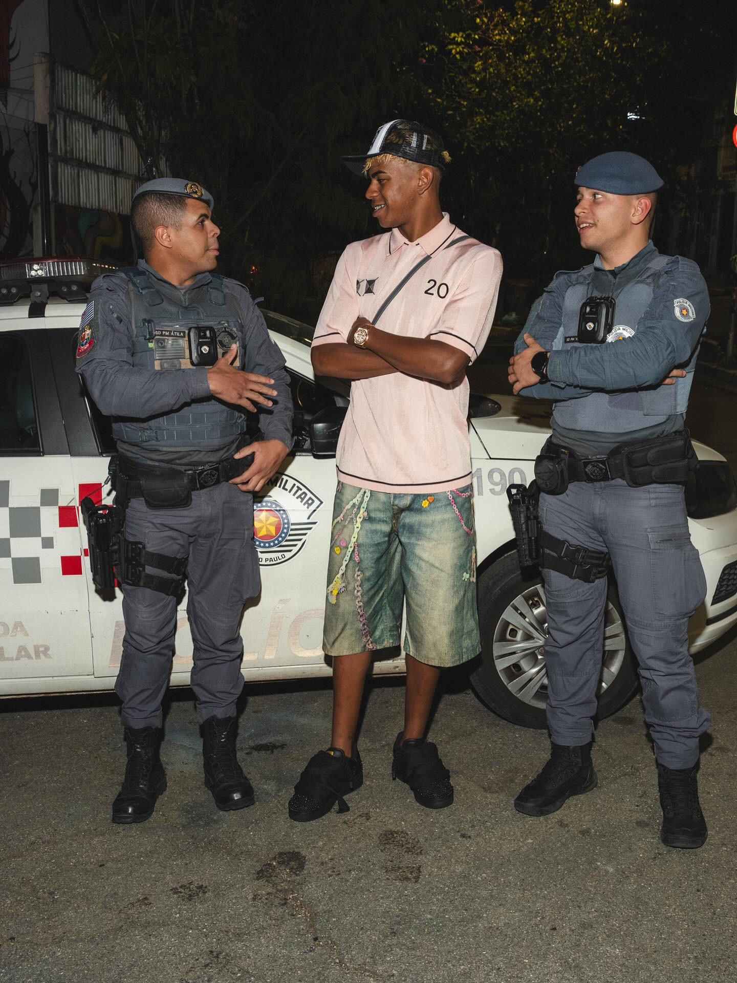 好人好事，河南球迷在苏州火车站救助突发疾病的大妈（苏州火车站突发疾病 大妈获河南球迷及时救助）