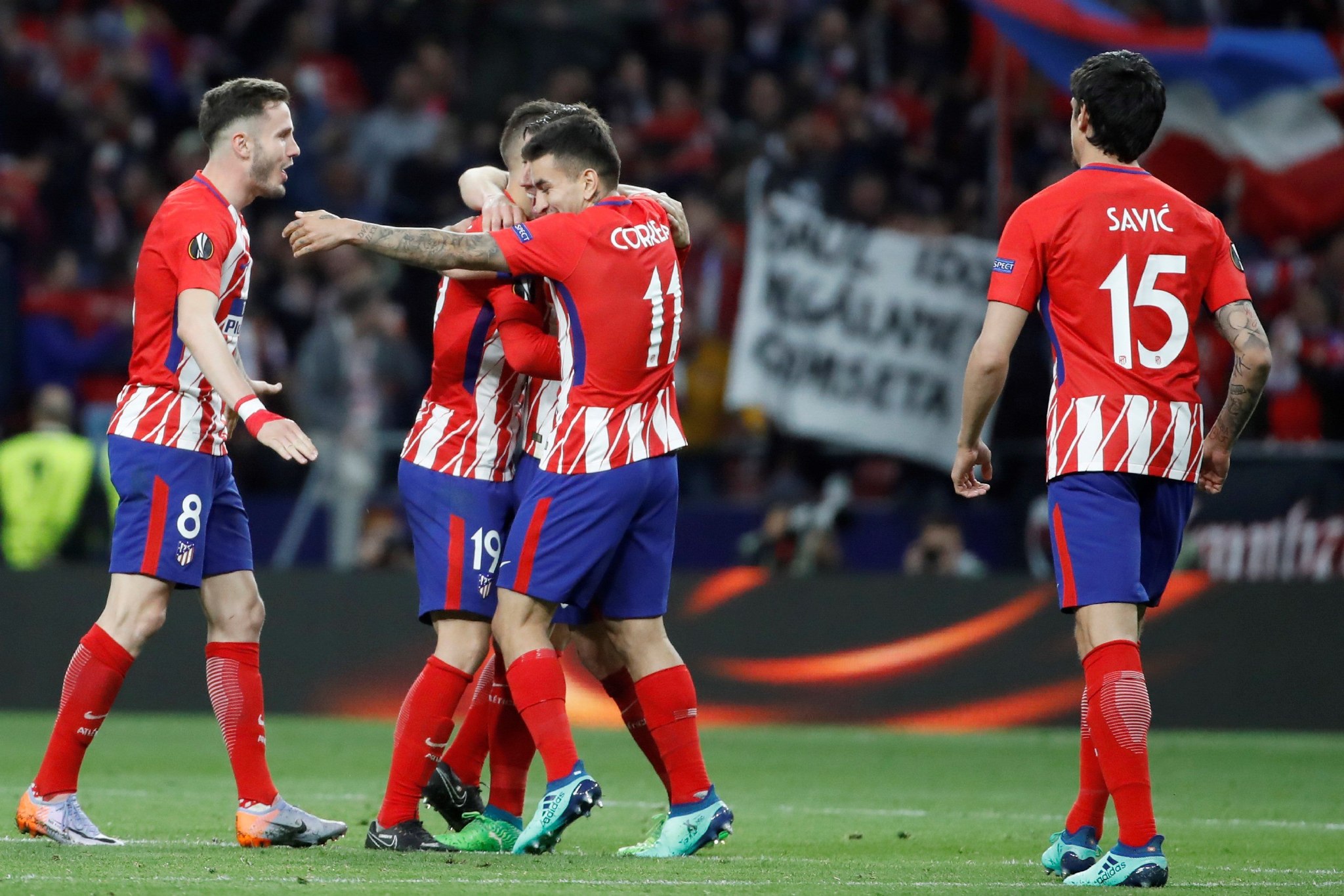 萨拉赫不满上场时间但无意冬窗离队，埃及足协称其仍将创造历史（萨拉赫不满出场时间但无冬窗离队意向，埃及足协：他仍将续写历史）