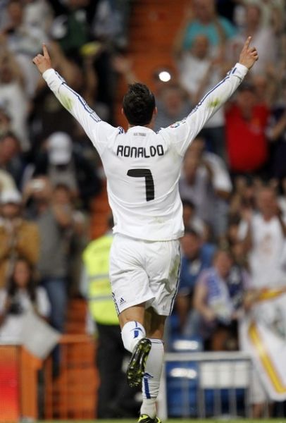 马雷斯卡：埃斯特旺像个旧时代的孩子，他不沉迷于手机和社媒（马雷斯卡：埃斯特旺有旧时代气质，不迷恋手机与社媒）